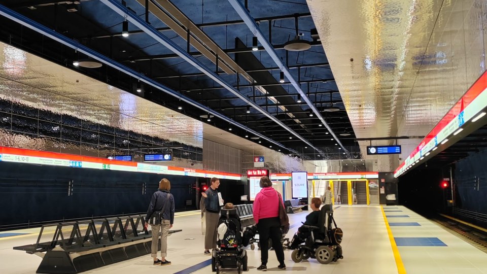 Esteetön Opastettu Kierros "Taidetta Ja Tekniikkaa Metrossa" (2h ...