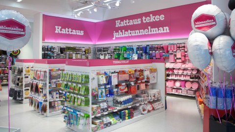 Juhlamaailmasta kaikenlaisiin teemajuhliin asusteet, kattaus ja koristeet.