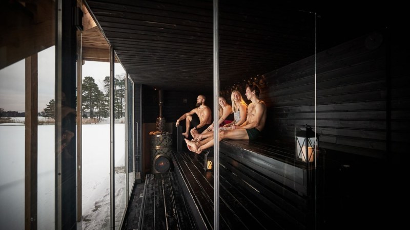 Public sauna & winter swimming at Watersport Center Laguuni